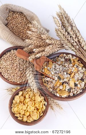 Muesli, cornflakes and ripe wheat