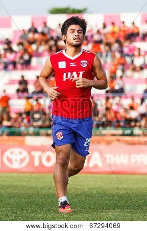 Kroekrit Thaweekarn Of Singhtarua Fc. In Action During A Training