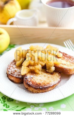 French Toasts With Stewed Apples