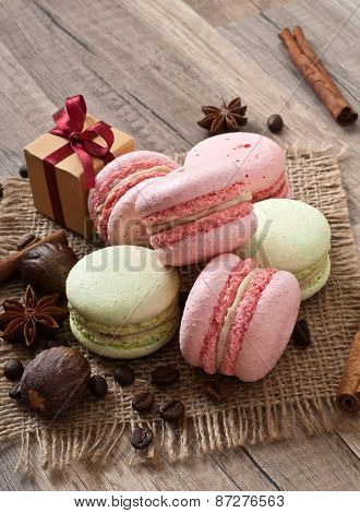 makaroons and spices