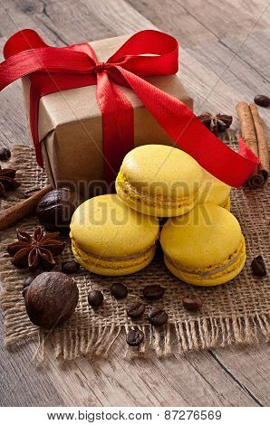 makaroons and spices, gift wrapping