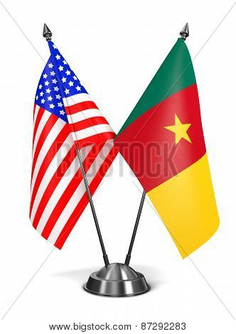 USA and Cameroon - Miniature Flags.