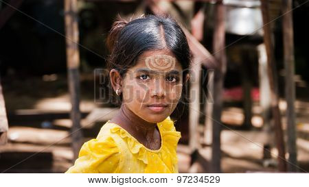 Thanaka Burmese Girl