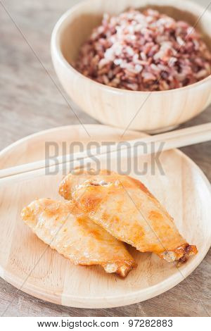 Grilled Chicken Wings With Multi Grains Berry Rice