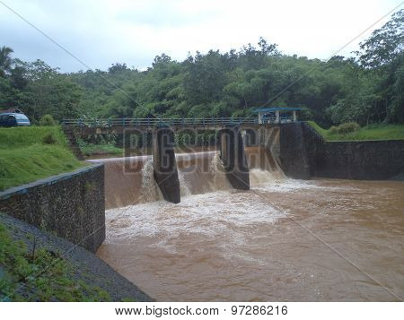 Weirs
