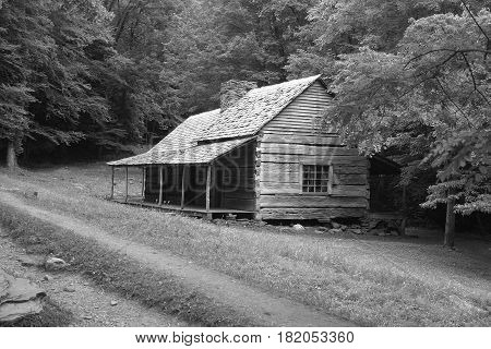 Log cabin in the Smoky Mountains National Park