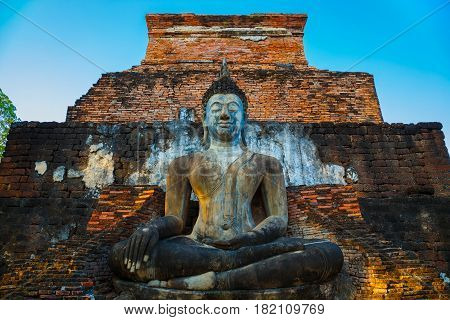 Sukhothai, Thailand - January 16 2017: Wat Mahathat Temple In The Precinct Of Sukhothai Historical P