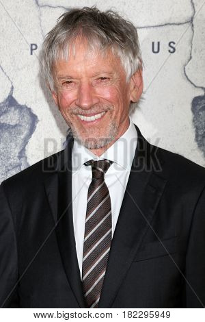LOS ANGELES - APR 4:  Carol Schwartz, Scott Glenn at the Premiere Of HBO's 