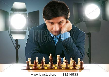 FIDE แกรนด์มาสเตอร์ Vugar Gashimov (อันดับโลก - 12) จากอาเซอร์ไบจาน