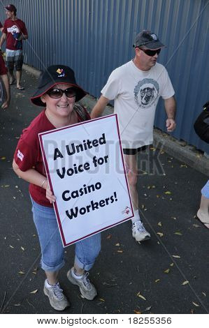 Brisbane, Australien - Mai 2: Tag der Arbeit Straße März protestieren Casino Arbeitnehmer Rechte 2. Mai 2011