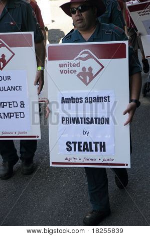 Brisbane, Australien, 2. Mai: Tag der Arbeit Straße März protestieren Ambos Rechte und Privatisierung können