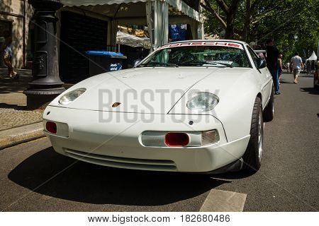 BERLIN - JUNE 05 2016: Luxury GT car Porsche 928. Classic Days Berlin 2016.