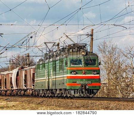 Belarus Minsk - Twin locomotive VL80-605 pulls freight cars of freight train