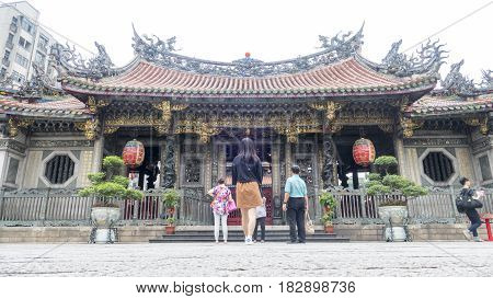 Monga, This Name Wanhua, The Birthplace Of Taipei City, The Oldest City Street In The Shade Hat Kitc