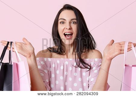 Dark haired young girl models are certainly Commit dark haired young girl models matchless theme