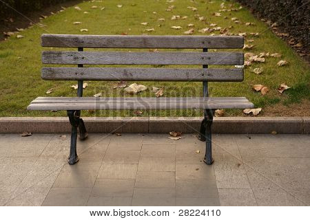 bänk i en park