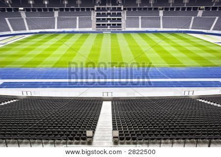 Połowy boiska na stadionie piłki nożnej