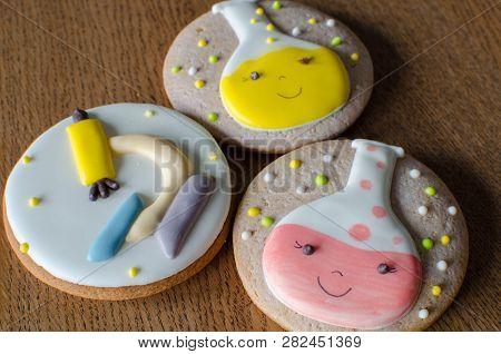 Scientific Experiment Style Cookies. Gingerbread With Decor In The Style Of Chemical Experiments. Mi
