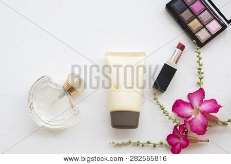 Natural Cosmetics Sunscreen Spf50 ,lipstick ,eyes Shadow Health Care Skin Face And Perfume Of Lifest