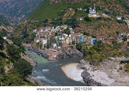 Devprayag, Uttarakhand, w Indiach.