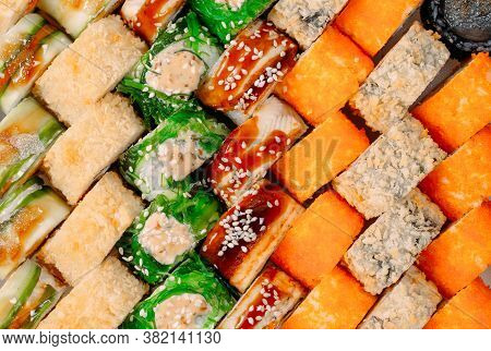 Many Types Of Shusha Are Stacked In A Row.