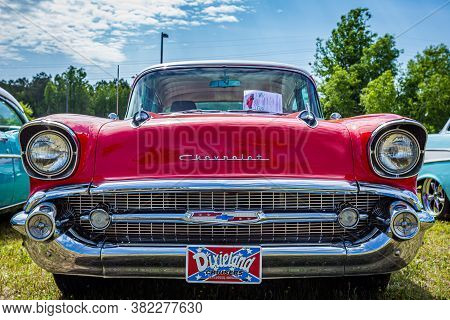 Savannah, Ga / Usa - April 21, 2018: 1957 Chevrolet 210 4 Door Sedan At A Car Show In Savannah, Geor