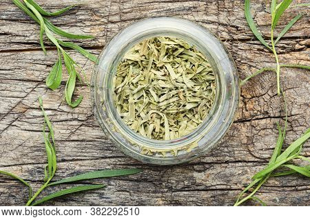 Estragon Fresh And Dried