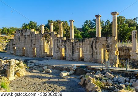 View Of The Propyleum (monumental Gateway), In The Ancient Roman-byzantine City Of Bet Shean (nysa-s