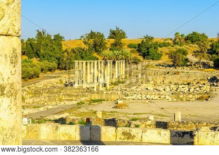 View Of Remains Of The Ancient Roman-byzantine City Of Bet Shean (nysa-scythopolis), Now A National 