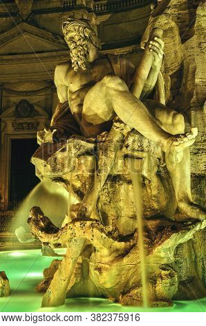 Beautifull Shoot Of A Sculpture In The Night Of Rome