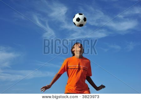 Футбол