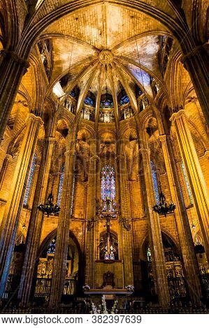 Barcelona, Catalonia, Europe, Spain, September 22, 2019. Awesome Interior Of The Cathedral Of The Ho