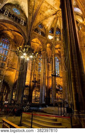 Barcelona, Catalonia, Europe, Spain, September 22, 2019. Awesome Interior Of The Cathedral Of The Ho