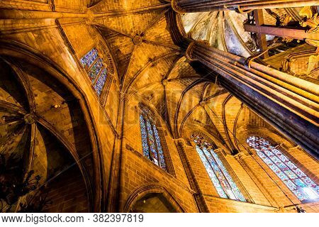 Barcelona, Catalonia, Europe, Spain, September 22, 2019. Awesome Interior Of The Cathedral Of The Ho