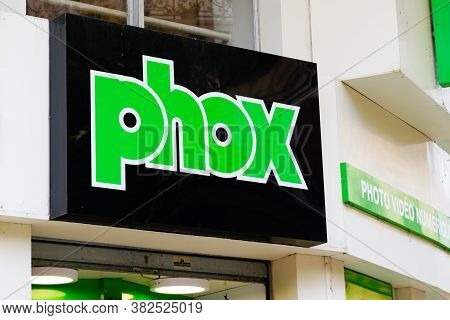 Bordeaux , Aquitaine / France - 08 16 2020 : Phox Logo And Text Sign For Shop Of Camera Electronics 
