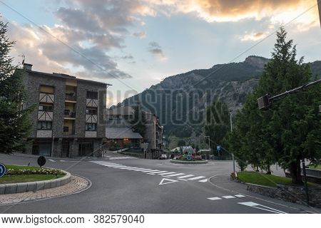 Ordino, Andorra: 26 August 2020: Cityscape In Ordino In The Valira Del Orient River In Cami Ral In S