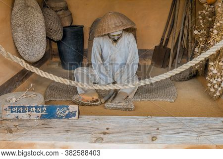 Seosan, South Korea; August 14, 2020: For Editorial Use Only.mannequin Of Korean Worker Wearing Trad
