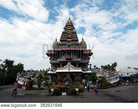 Medan, Sumatra, Indonesia, January 9, 2018: People Walking In Front Of The Graha Maria Annai Velangk