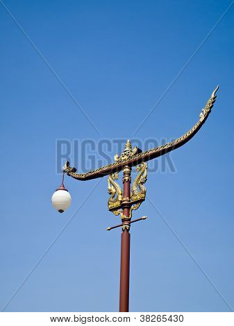 Utcai lámpa Pole hagyományos Lanna stílusban