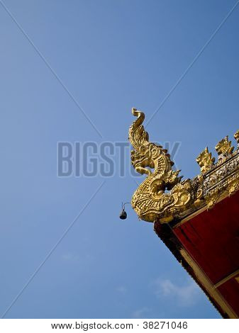 Arany Naka Gable Apex-ban Wat Suantan (nan, Thaiföld)