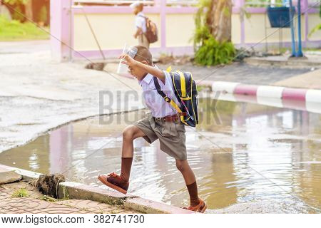Kanchanaburi,thailand-july 2,2020:thai Students Wear Various Medical Masks To Prevent Themselves Fro