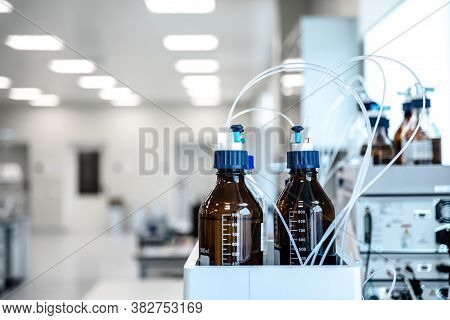 Chemistry Research Center. Lab Shallow Dof Focus On The Glassware In The Foreground. Laboratory Rese