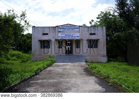 Kalaburagi, Karnataka/india-august 28.2020: Front View Of Museum Of Art, Archaeology And Culture Bui