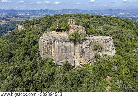 Sant Feliu De Savassona Is A Romanesque Church In Tavernoles (osona) Included In The Inventory Of Th