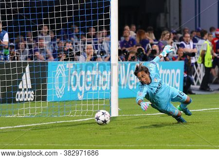 Kyiv, Ukraine - May 24, 2018: Goalkeeper Sarah Bouhaddi Of Olympique Lyonnais Misses A Goal During T