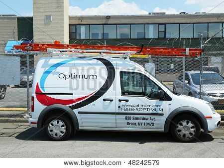 Camion di servizio ottimale cavo in Brooklyn