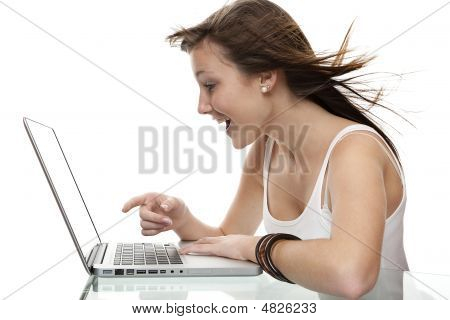 Dziewczyna z laptopa