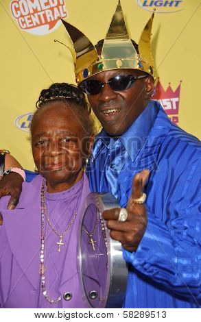 Flavor Flav and his mother at the 