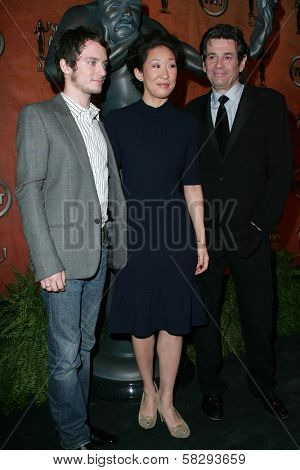 Elijah Wood with Sandra Oh and Alan Rosenberg at the press conference announcing the nominations for the 13th Annual Screen Actors Guild Awards. Pacific Design Center, West Hollywood, CA. 01-04-07