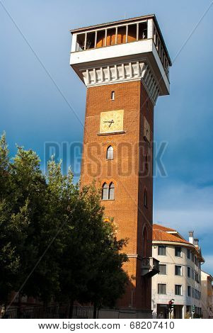 Institutional Offices